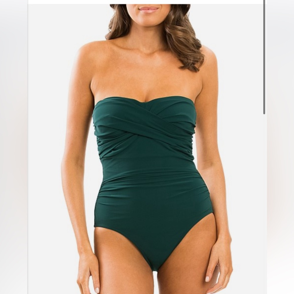 JETS Australia Contour Bandeau D-DD swimSuit Emerald Green siz 10. Worn once